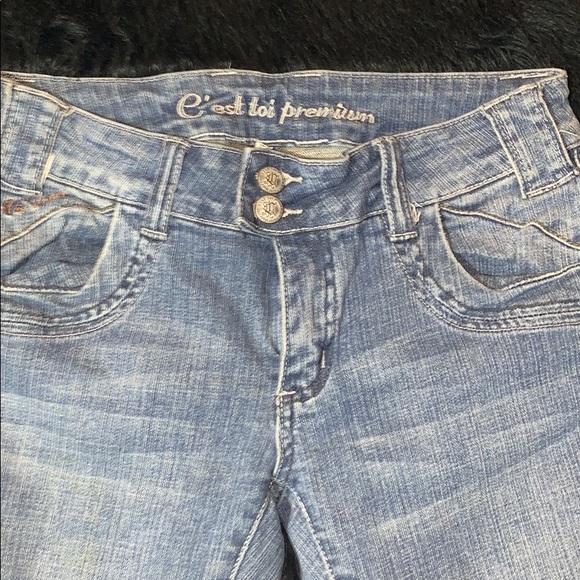 Jeans - Picture 3 of 6